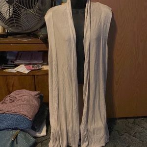 Sleeveless long cardigan